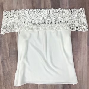 Wayf Lace off the Shoulder Top Size Large
